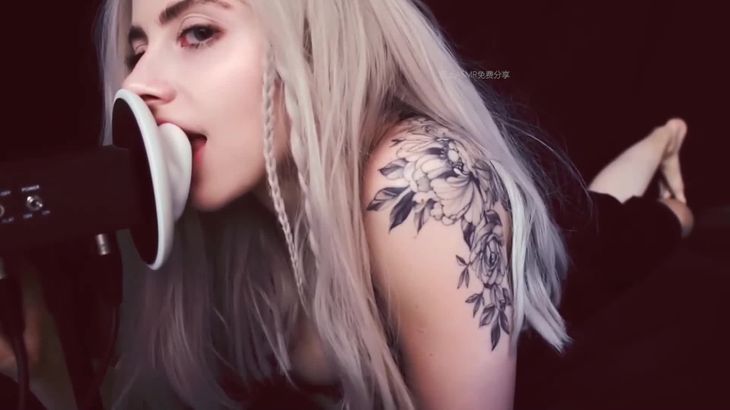 ASMRSleeping Cupcake 吃耳朵舔耳，口腔音，耳语