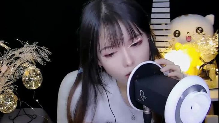 虎牙泠欢儿ASMR魔法书助眠