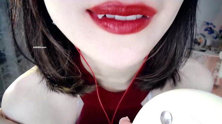 虎牙圈圈最新ASMR福利视频合集 1