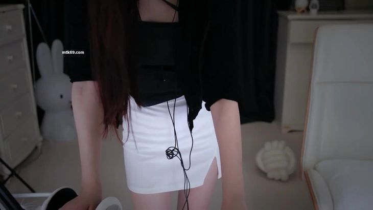 小一熟了呀最新火箭福利ASMR视频 8